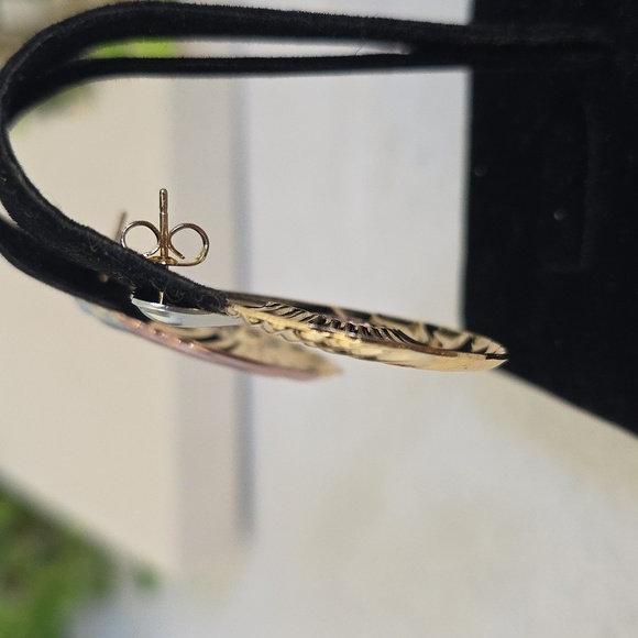 Gold Filled Swirl Earrings Lightweight Thin - Picture 6 of 7